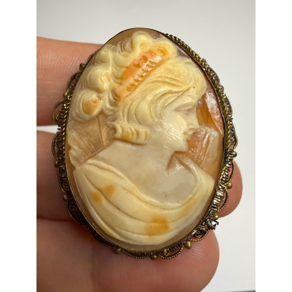 Vintage Hand Carved Shell Cameo Filigree Pendant Clasp Screw Back Visible